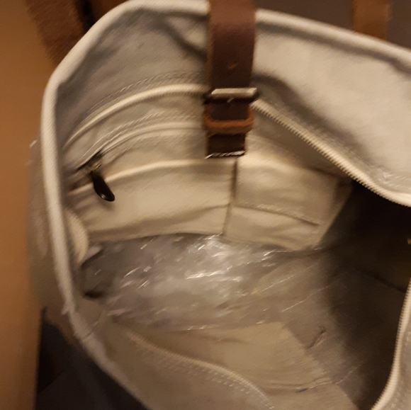 Handbag - Picture 3 of 5